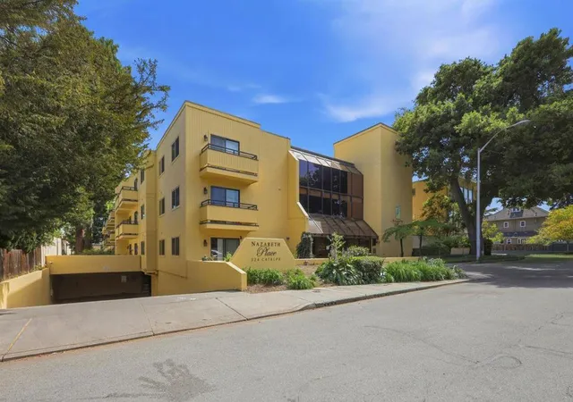 Listing Photo 2 - Condo for sale in building located at 324 Catalpa St, San Mateo, CA 94401 - Unit #111