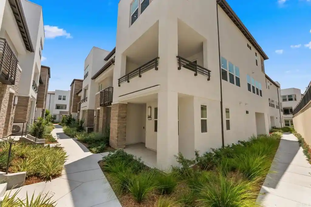Townhouse for sale at 2720 Everly Dr, San Diego, CA 92108 | MLS# PTP2606164