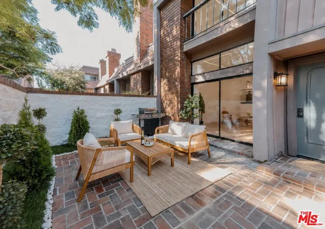 Photo 1 of Condo for sale at 4622 Glencoe Ave #4, Marina Del Rey, CA 90292 | MLS# 26870699 | Listing updated on 2026-09-29