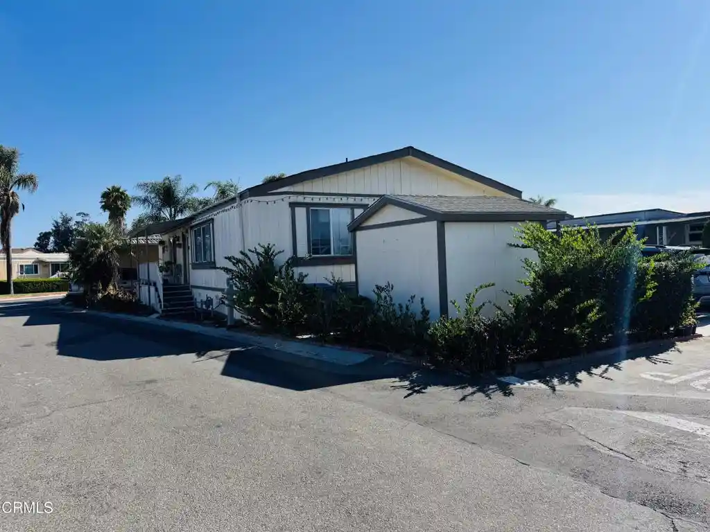 Manufactured home for sale at 1253 Pear Ave #105, Oxnard, CA 93033 | MLS# V1-38155