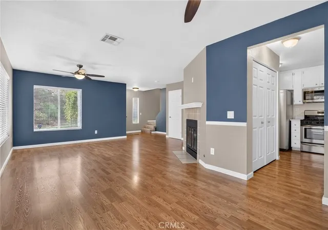 Listing Photo 1 - Condo for sale in building located at 28164 Sloan Cyn, Castaic, CA 91384 - Unit #A