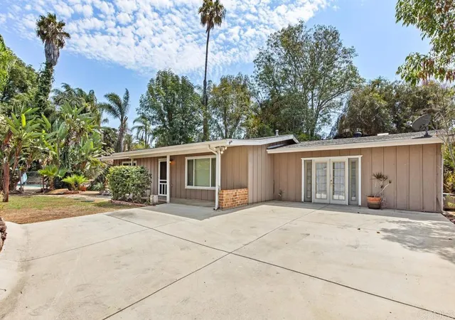 Photo 3 of Sale Pending at 2128 Bautista Ave, Vista, CA 92084 | MLS# NDP2607616 | Listing updated on 2026-09-23