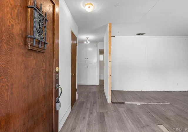 Photo 4 of Sale Pending at 2128 Bautista Ave, Vista, CA 92084 | MLS# NDP2607616 | Listing updated on 2026-09-23