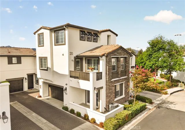 Photo 1 of Condo for sale at 31865 Calle Luz, Temecula, CA 92592 | MLS# SW26176650 | Listing updated on 2026-09-13