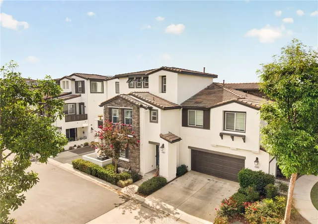 Photo 4 of Condo for sale at 31865 Calle Luz, Temecula, CA 92592 | MLS# SW26176650 | Listing updated on 2026-09-13