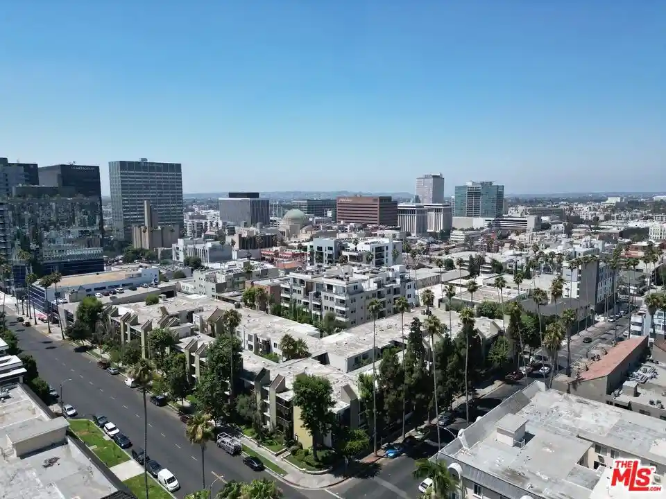 Listing Photo 40 - Condo for sale in Park Villas located at 525 S Ardmore Ave, Los Angeles, CA 90020 - Unit #335