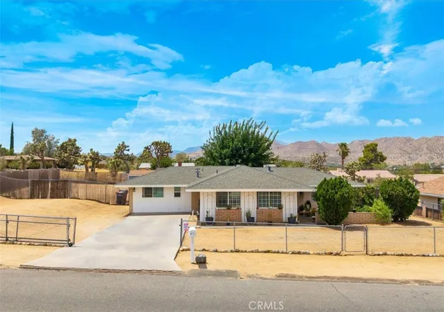 Photo 2 of Single family home for sale at 7562 Acoma Trl, Yucca Valley, CA 92284 | MLS# JT26177110 | Listing updated on 2026-09-09