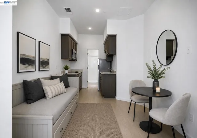 Townhouse for sale at 3818 Norbridge Ave, Castro Valley, CA 94546 | MLS# 41144856