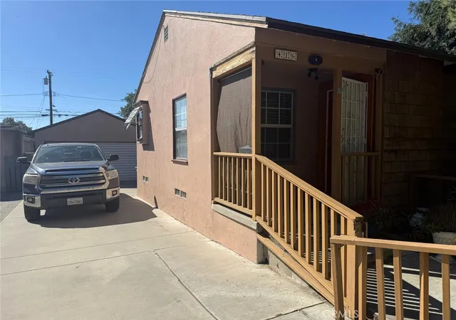 Photo 2 of Single family home for sale at 416 Oakdale Dr, Claremont, CA 91711 | MLS# IV26176813 | Listing updated on 2026-09-21