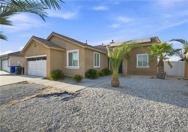Photo 3 of Single family home for sale at 11576 Fern Pine, Victorville, CA 92392 | MLS# CV26177262 | Listing updated on 2026-10-10