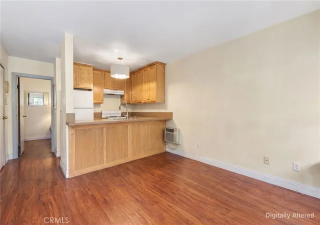 Photo 3 of Multi family home for sale at 1062 Raymond, Long Beach, CA 90804 | MLS# PW26176082 | Listing updated on 2026-09-23