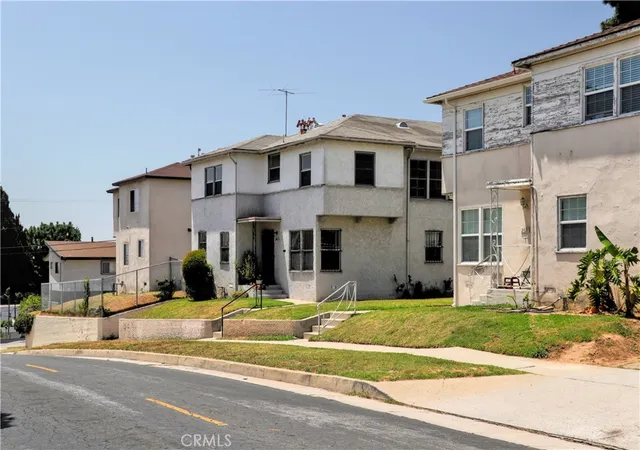 Photo 3 of Multi family home for sale at 2633 7th Avenue, Los Angeles, CA 90018 | MLS# DW26170993 | Listing updated on 2026-09-16