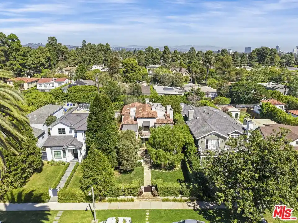 Photo 1 of Single family home for sale at 423 22nd Street, Santa Monica, CA 90402 | MLS# 26872065 | Listing updated on 2026-10-16