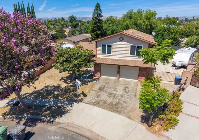 Photo 1 of Sale Pending at 2977 Dorham Ct, Simi Valley, CA 93065 | MLS# SR26177412 | Listing updated on 2026-09-30