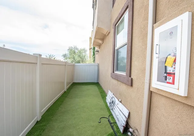 Photo 2 of Townhouse for sale at 1164 Via Lucero, Oceanside, CA 92056 | MLS# 260019830SD | Listing updated on 2026-09-13
