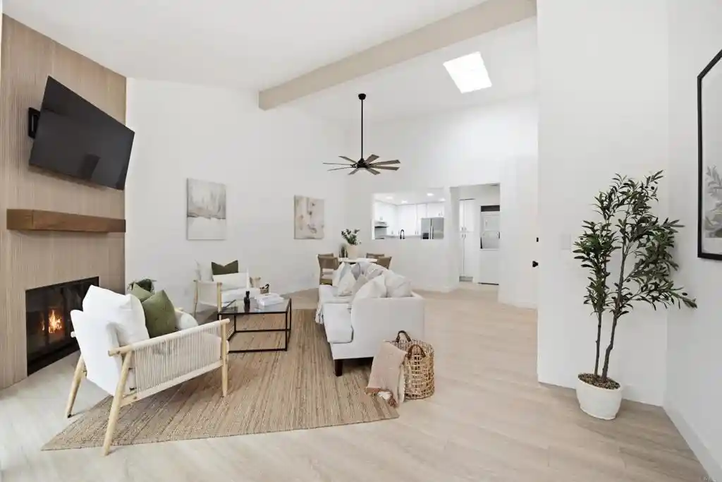 Listing Photo 1 - Condo for sale in 980 Lupine Hls Dr located at 980 Lupine Hls Dr, Vista, CA 92081 - Unit #83