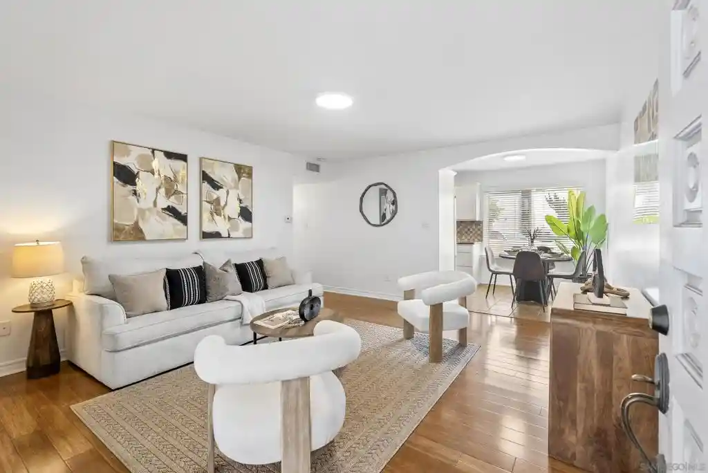 Listing Photo 1 - Condo for sale in 1030 Robinson Ave located at 1030 Robinson Ave, San Diego, CA 92103 - Unit #101