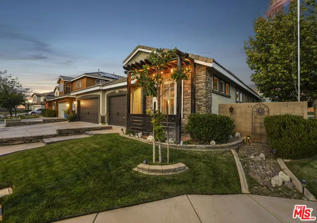 Photo 2 of Sale Pending at 40738 Inwood Ct, Palmdale, CA 93551 | MLS# 26868883 | Listing updated on 2026-09-13