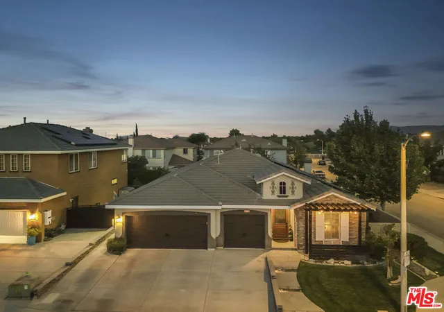 Photo 3 of Sale Pending at 40738 Inwood Ct, Palmdale, CA 93551 | MLS# 26868883 | Listing updated on 2026-09-13