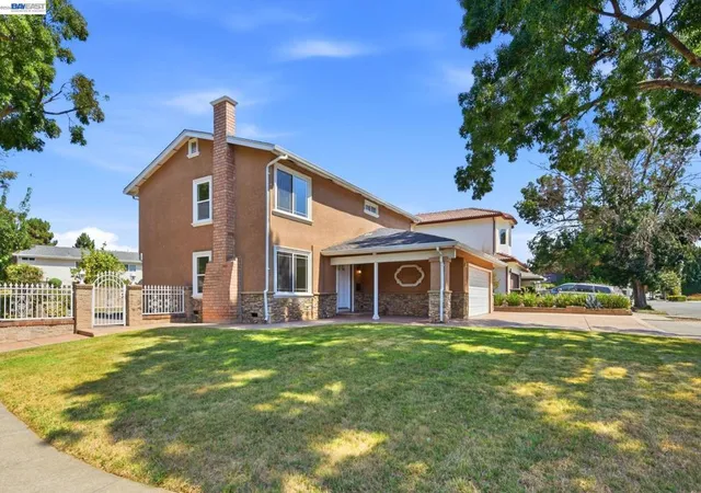 Photo 2 of Sale Pending at 36956 Reynolds Dr, Fremont, CA 94536 | MLS# 41144886 | Listing updated on 2026-09-23