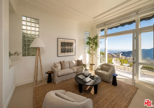 Photo 3 of Single family home for sale at 16658 Calle Brittany, Pacific Palisades, CA 90272 | MLS# 26852575 | Listing updated on 2026-10-02