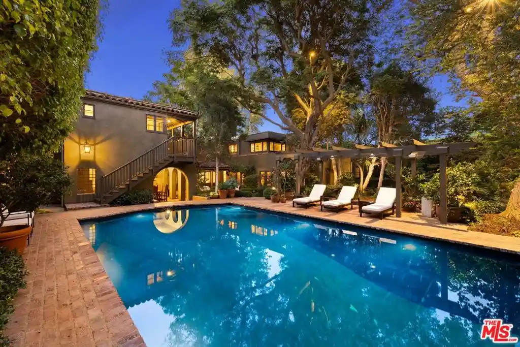 Photo 1 of Single family home for sale at 159 N Cliffwood Ave, Los Angeles, CA 90049 | MLS# 26871019 | Listing updated on 2026-10-22