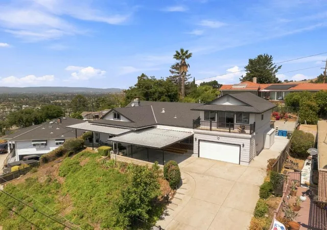 Photo 1 of Single family home for sale at 16125 Yona Vista Ave, San Jose, CA 95127 | MLS# ML82056032 | Listing updated on 2026-10-12