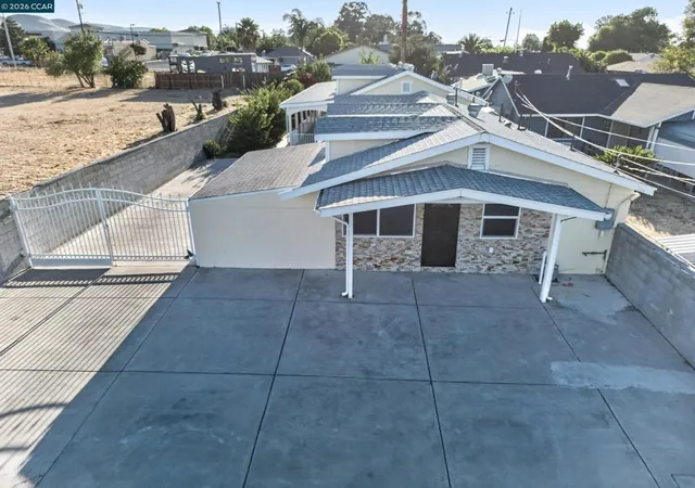 Photo 3 of Single family home for sale at 29 Solano Ave, Bay Point, CA 94565 | MLS# 41144922 | Listing updated on 2026-09-29