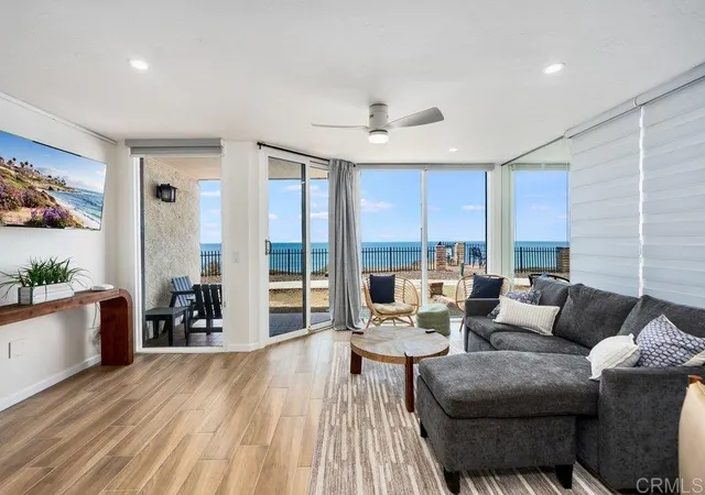 Listing Photo 2 - Condo for sale in building located at 190 Del Mar Shores, Solana Beach, CA 92075 - Unit #7