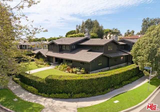 Photo 1 of Mansion for sale at 14901 Ramos Pl, Pacific Palisades, CA 90272 | MLS# 26871363 | Listing updated on 2026-09-23