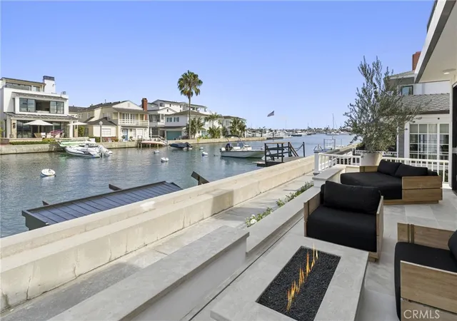 Single family home for sale at 113 Grand Cnl, Newport Beach, CA 92662 | MLS# NP26176731
