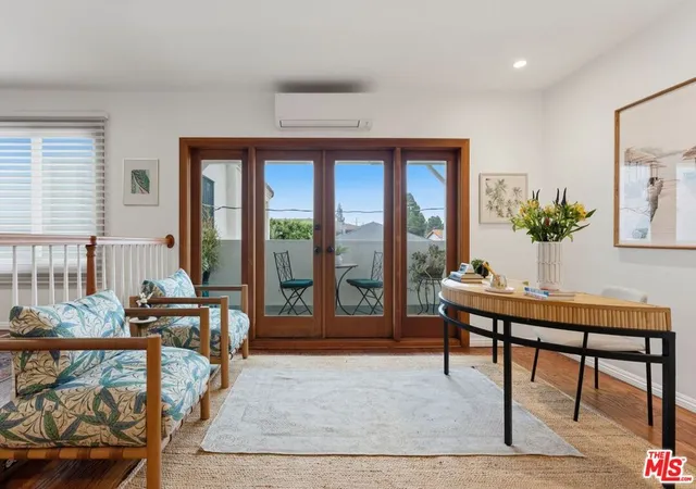 Photo 3 of Condo for sale at 944 17th Street #6, Santa Monica, CA 90403 | MLS# 26871089 | Listing updated on 2026-10-07