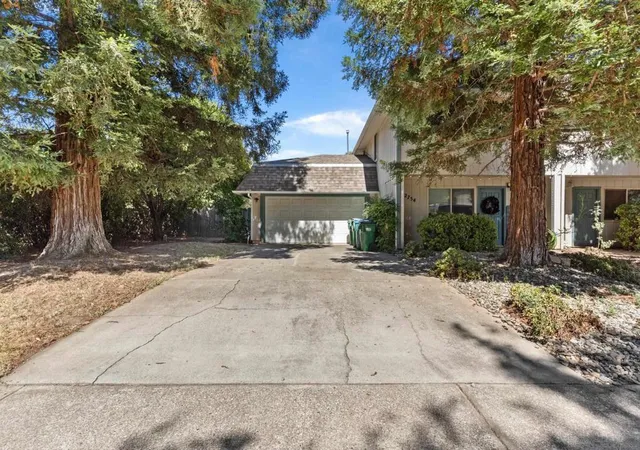 Photo 2 of Multi family home for sale at 2750 White Ave, Chico, CA 95973 | MLS# 260019884SD | Listing updated on 2026-09-03