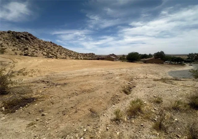 Photo 2 of Land for sale at 17707 Queensglen Ave, Palmdale, CA 93591 | MLS# PW26177863 | Listing updated on 2026-09-13