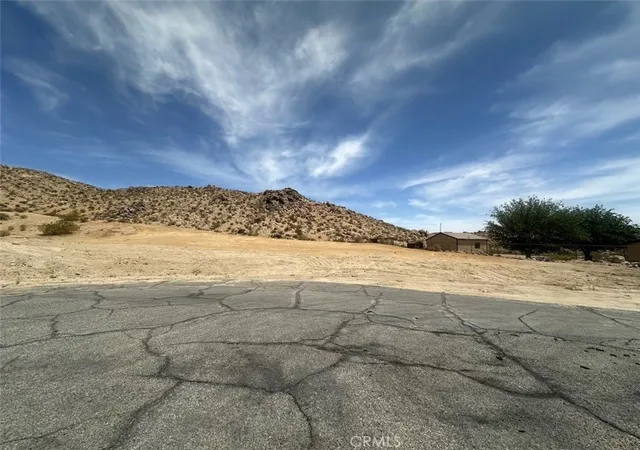 Photo 4 of Land for sale at 17707 Queensglen Ave, Palmdale, CA 93591 | MLS# PW26177863 | Listing updated on 2026-09-13