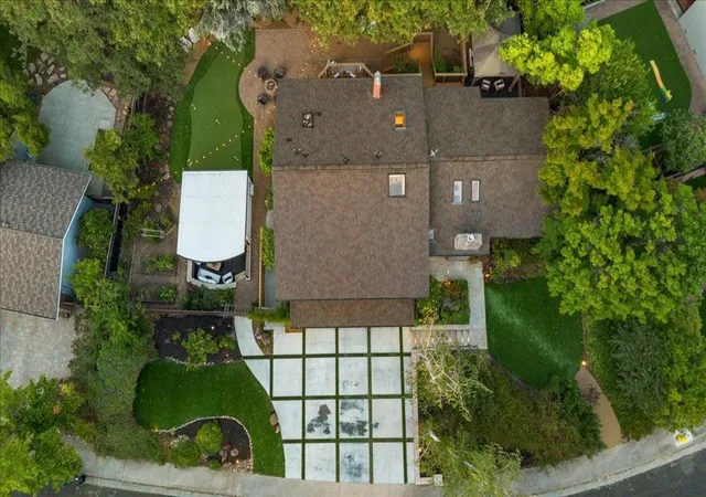 Photo 3 of Sale Pending at 14608 Golf Links Dr, Los Gatos, CA 95032 | MLS# ML82057190 | Listing updated on 2026-10-07
