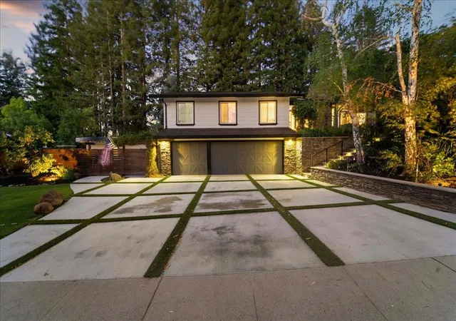 Photo 4 of Sale Pending at 14608 Golf Links Dr, Los Gatos, CA 95032 | MLS# ML82057190 | Listing updated on 2026-10-07