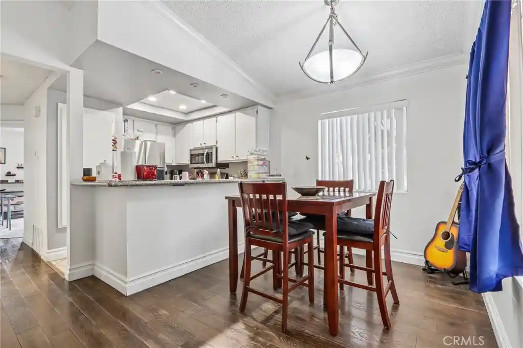 Listing Photo 1 - Condo for sale in 998 La Costa Dr located at 998 La Costa Dr, Corona, CA 92879 - Unit #M204