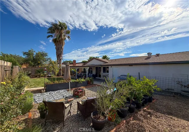 Photo 3 of Single family home for sale at 44148 Gingham Ave, Lancaster, CA 93535 | MLS# CV26177992 | Listing updated on 2026-09-13