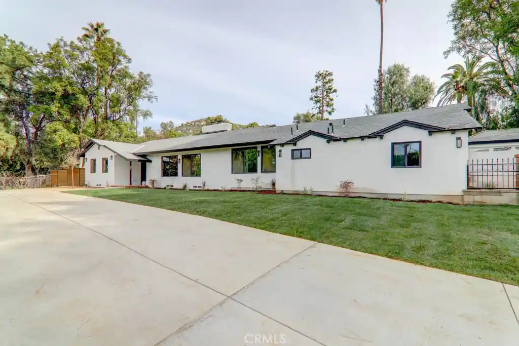 Photo 1 of Sale Pending at 6174 Hawarden, Riverside, CA 92506 | MLS# IV26177578 | Listing updated on 2026-10-16
