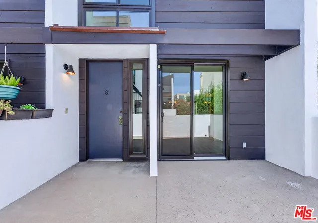 Photo 2 of Condo for sale at 1314 17th Street #8, Santa Monica, CA 90404 | MLS# 26872491 | Listing updated on 2026-09-12