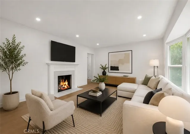Photo 3 of Single family home for sale at 4808 Maryland, La Crescenta, CA 91214 | MLS# WS26177512 | Listing updated on 2026-10-02