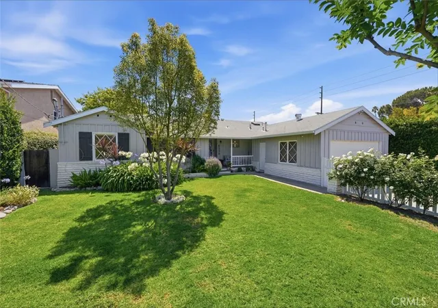 Photo 2 of Single family home for sale at 6530 Gaviota Ave, Van Nuys, CA 91406 | MLS# SB26170730 | Listing updated on 2026-10-12