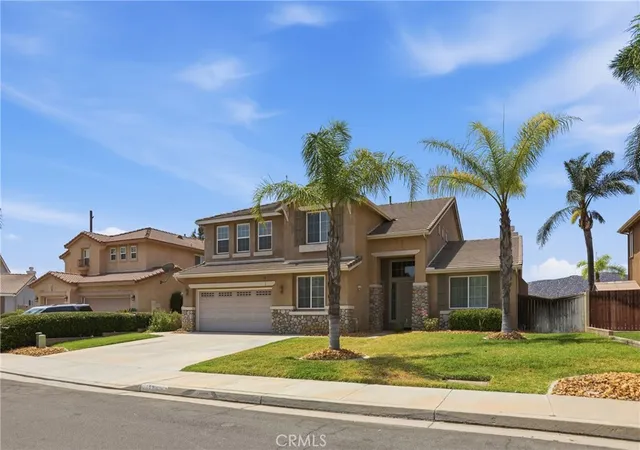 Photo 3 of Single family home for sale at 41726 Grand View Dr, Murrieta, CA 92562 | MLS# PW26176980 | Listing updated on 2026-09-13