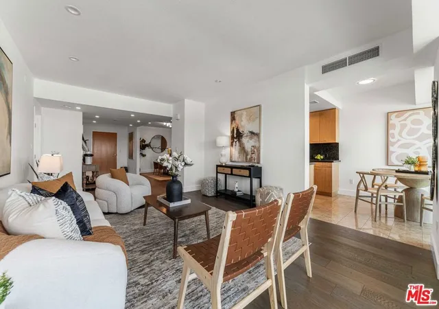 Photo 4 of Sale Pending at 13600 Marina Pointe Dr #1904, Marina Del Rey, CA 90292 | MLS# 26872539 | Listing updated on 2026-10-09