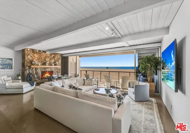 Photo 3 of Condo for sale at 1 Spinnaker St #2, Marina Del Rey, CA 90292 | MLS# 26872543 | Listing updated on 2026-09-13