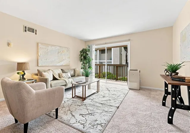 Listing Photo 4 - Condo for sale in building located at 6333 College Grv Wy, San Diego, CA 92115 - Unit #10202