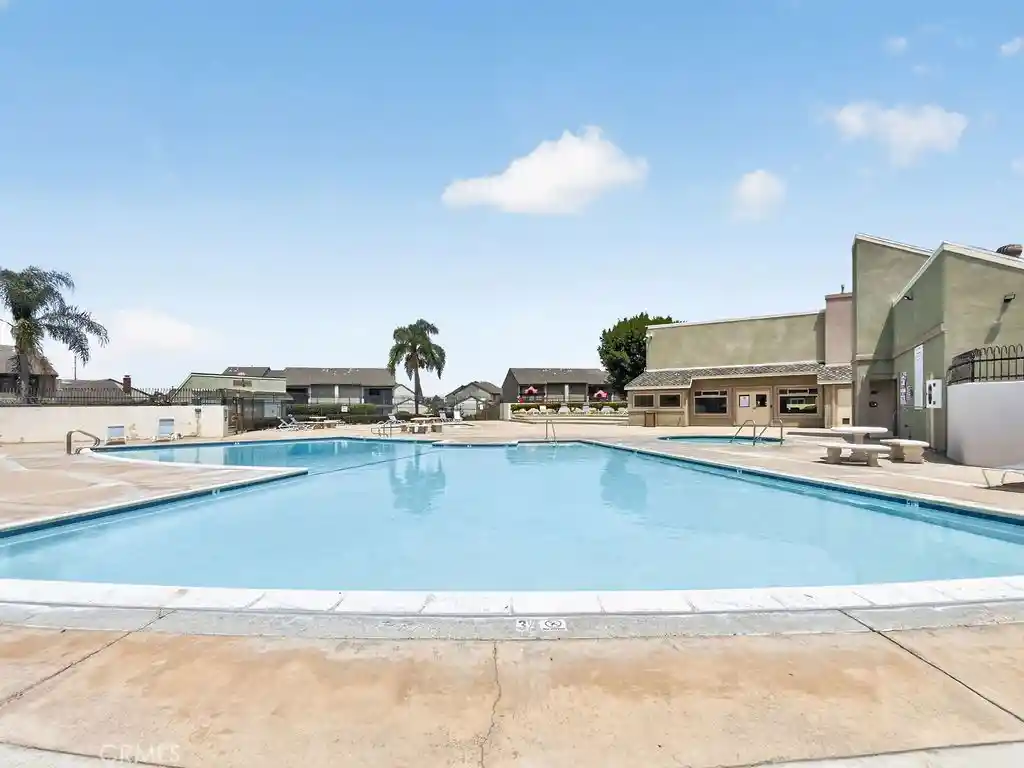 Listing Photo 28 - Condo for sale in 1381 S Walnut located at 1381 S Walnut, Anaheim, CA 92802 - Unit #2304