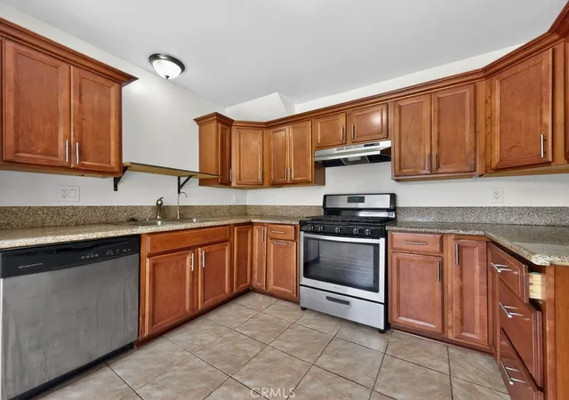 Photo 3 of Condo for sale at 1381 S Walnut #2304, Anaheim, CA 92802 | MLS# OC26176603 | Listing updated on 2026-09-22