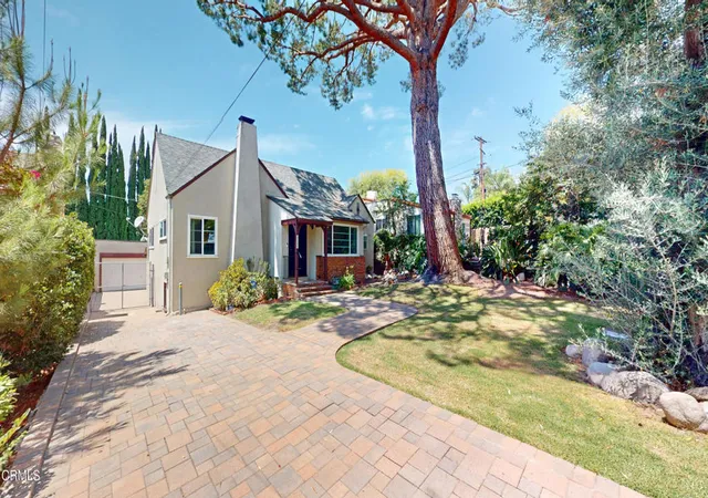 Photo 2 of Sale Pending at 4743 Briggs Ave, La Crescenta, CA 91214 | MLS# P1-28457 | Listing updated on 2026-09-23